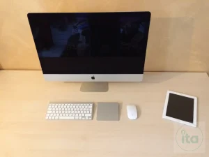 Tavolo scrivania stile Apple - Image 04 (August 21, 2026)