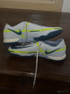 Nike phantom - Image 01 (August 5, 2026)