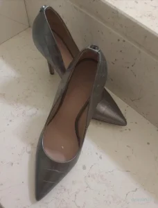 Scarpe eleganti della Guess - Image 01 (October 2, 2026)
